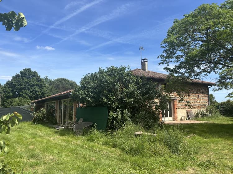 Ferme rénovée de type 8 en pleine campagne à 10 mn de l'axe