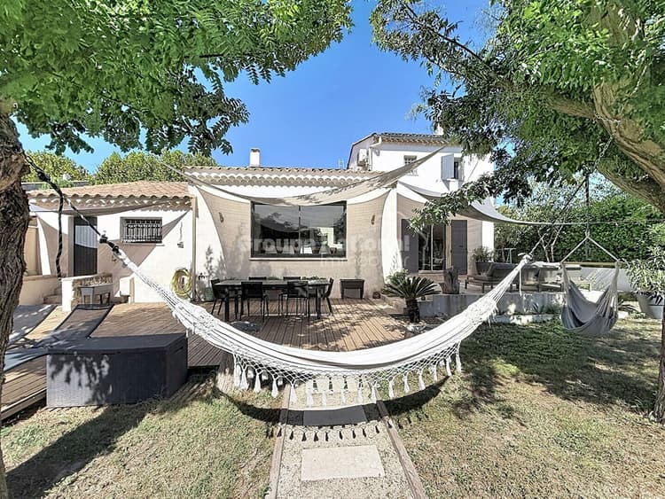 Maison 197 m2 Terrain 1002 m²