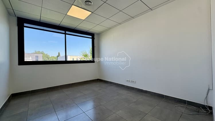 Parc Georges Besse - Local professionnel de 42 m² ? Immeuble L'Altis