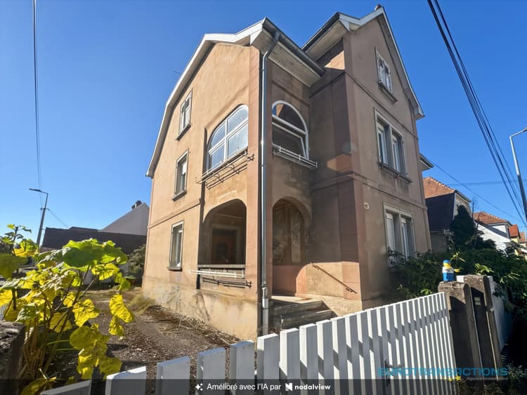 HAGUENAU – IMMEUBLE 187 M² – 2 APPARTEMENTS + POTENTIEL 3éme LOGEMENT – 3 GARAGES – TERRAIN