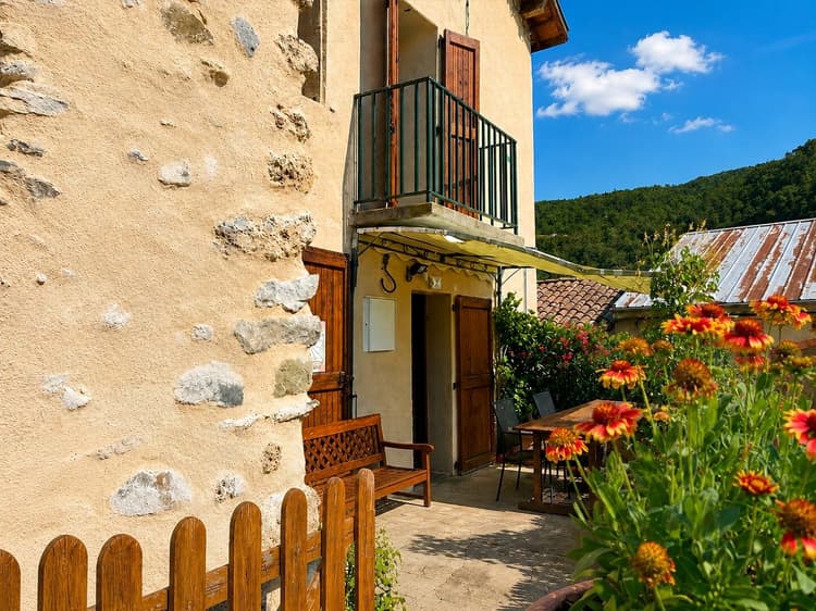 Maison de caractère 260 m² 4 appartements & revenus lo