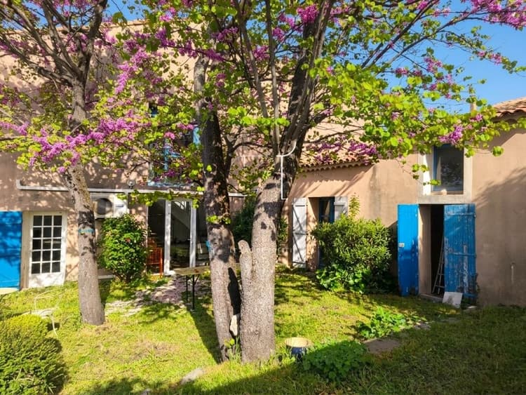 SEILLONS-SOURCE-D'ARGENS (83470) MAISON DE 171 M2 AVEC JAR