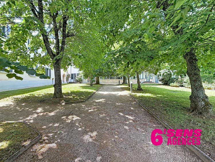 EXCLUSIVITÉ CHAPONOST T3 DUPLEX DE CHARME DANS UN ANCIEN
