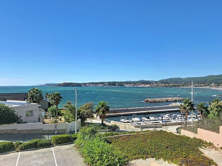 Vue mer panoramique, T2 au Cap Nègre à Six-Fours-les-Plages