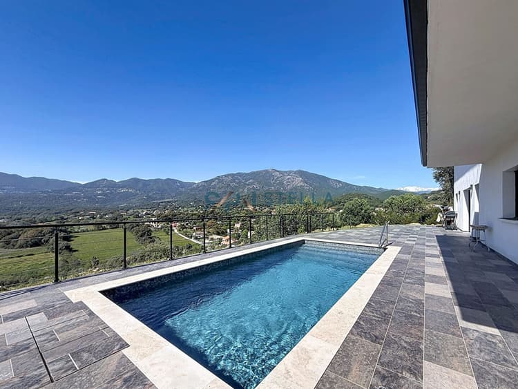 Bas de Villa T3 meublé avec piscine Plaine de Peri
