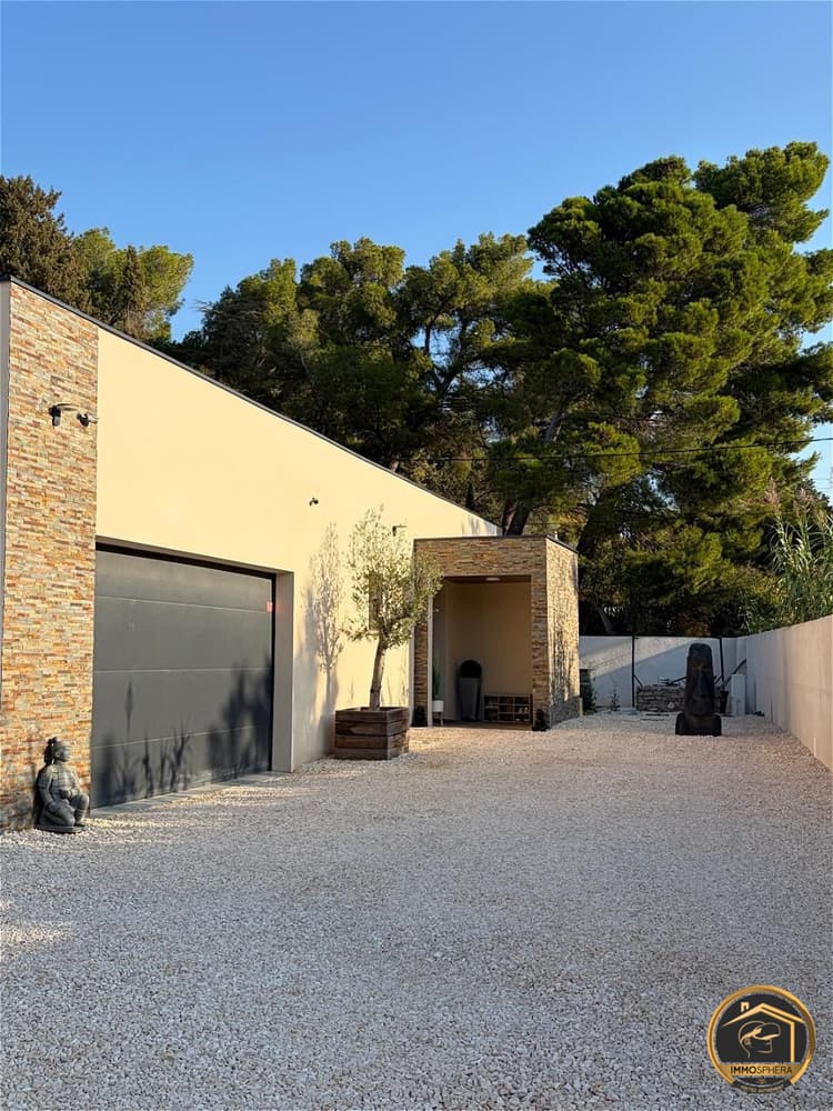 MAISON CONTEMPORAINE DE PLAIN PIED A NARBONNE