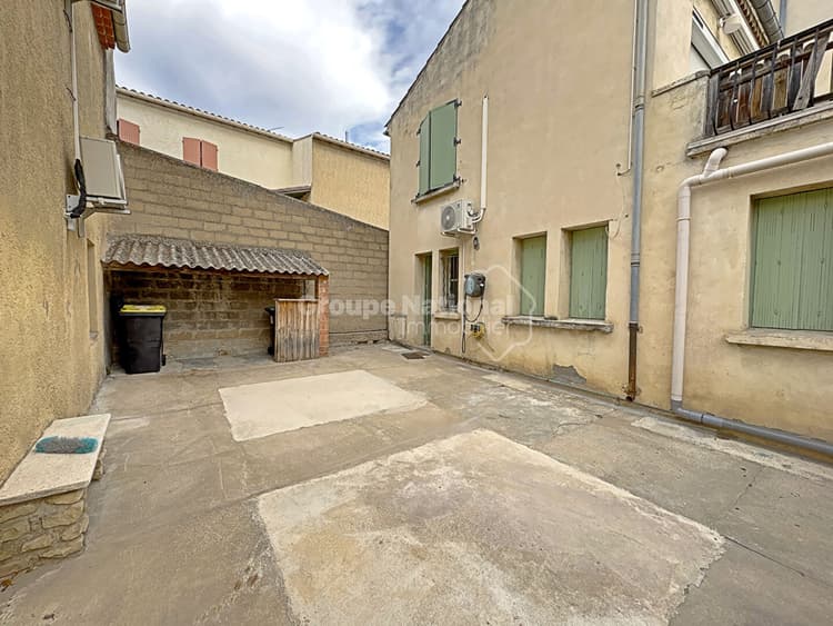 Maison de ville T6 individuelle - cour - terrasse - garage