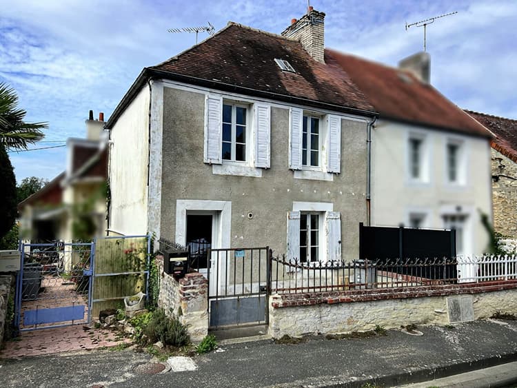 Maison à vendre à Falaise - cour, potentiel et proximité du centre
