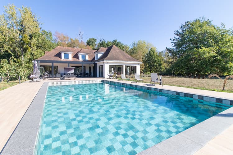 VILLA ET DOMAINE A VENDRE A 77580 MAGNY LE HONGRE