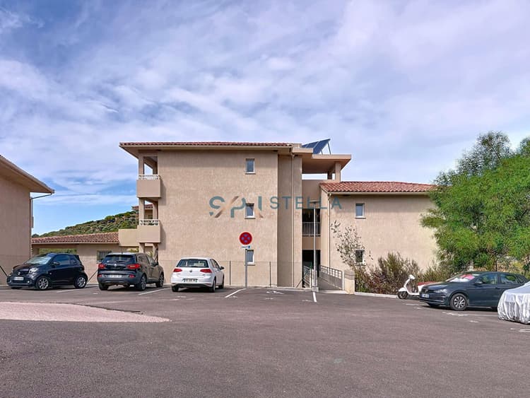 T2 meublé Pietrosella vue dégagée avec cave