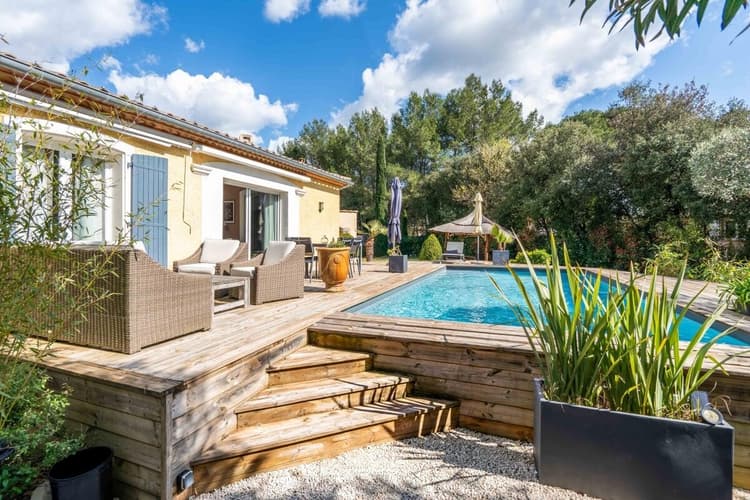 Villa de plain-pied : 3 suites et piscine (7x4) – 10 min d’Uzès