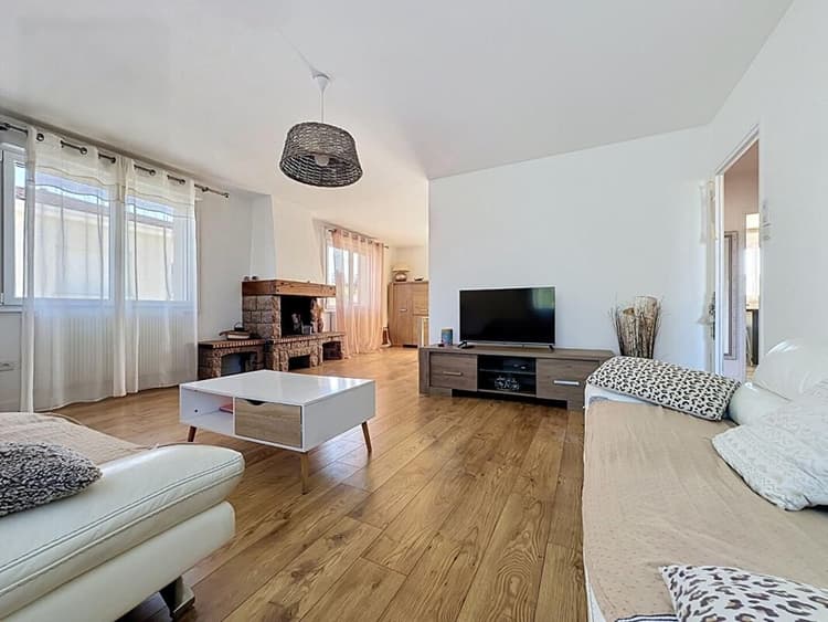 Maison 8 pièces 192 m2