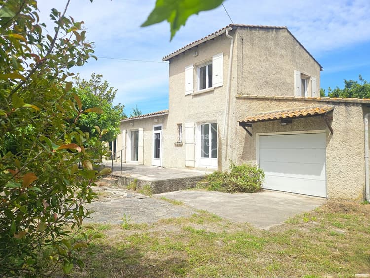 ALTHEN-DES-PALUDS - VILLA DE 100 M² SUR 2000 M² DE TERRAIN