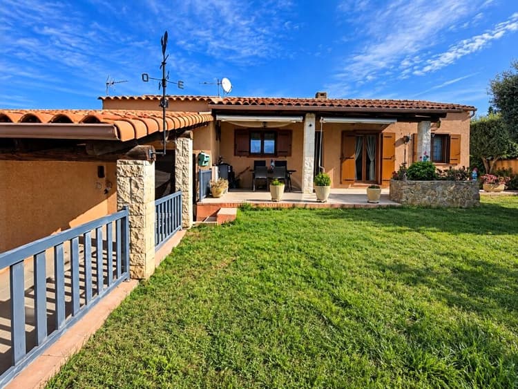 À vendre Maison T4 de plain-pied avec garage