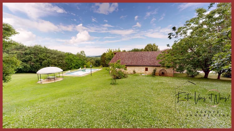 Domaine 4 ha Maison XVIIe Gîtes / Chevaux / Projet pro