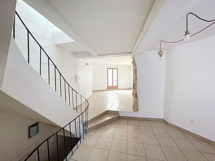 Maison 4 pièces - 77 m² - Intra muros - AVIGNON