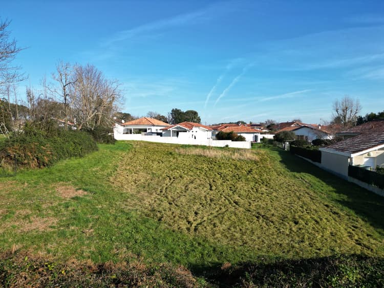 Terrain constrcutible