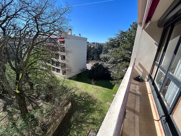 Appartement St Genis Laval 4 pièce(s) 83 m2