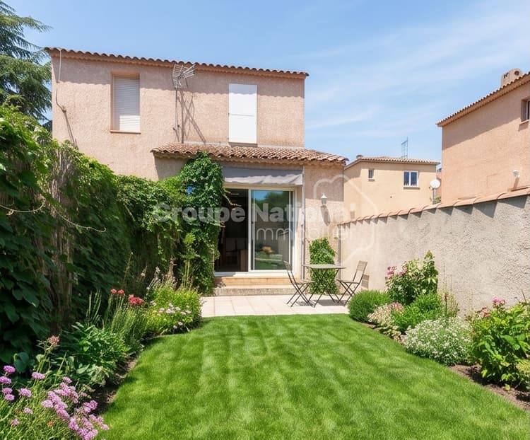 Maison T2 avec extérieur privatif et stationnements, Ensues la Redonne