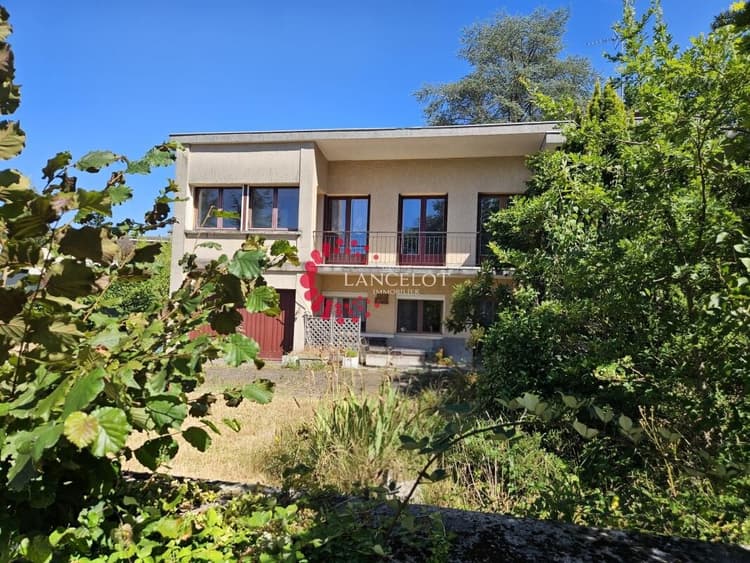 Maison d'architecte 167m2 sur terrain arboré de 5100m2