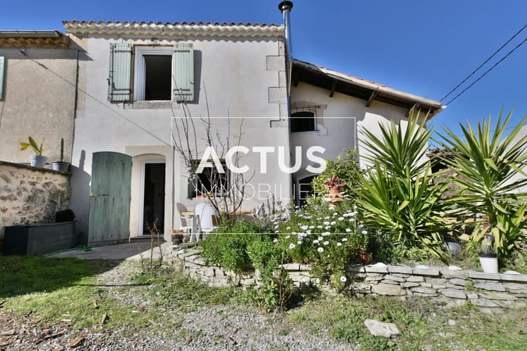 Mazet de caractère en centre de Mouriès, au cœur des