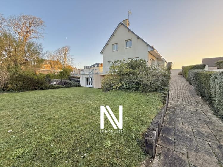 PROPRIETE RARE A LANGRUNE SUR MER