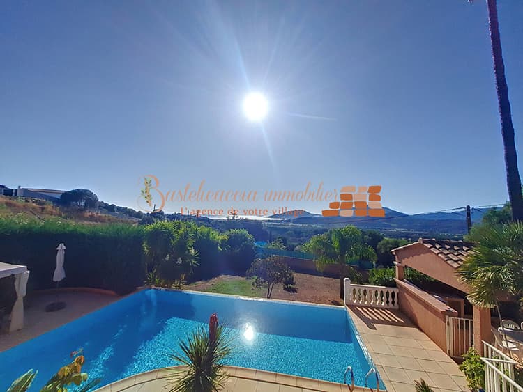 A vendre villa à Bastelicaccia- Vue mer