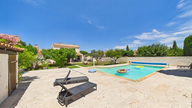 Bouillargues Maison familiale avec piscine et garage