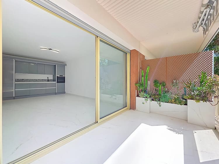 EMPLACEMENT EXCEPTIONNEL – 3P TRAVERSANT AVEC TERRASSE – PARFAIT