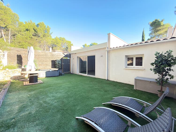 Maison récente T3/4 La Ciotat de 95.54 m2 avec jardin 231 m²