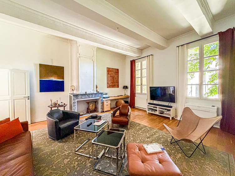 Appartement d'exception 135 m2 - garage privatif en centre historique -