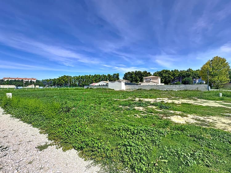 4 Terrains à bâtir à partir 515m² à Saint Andiol