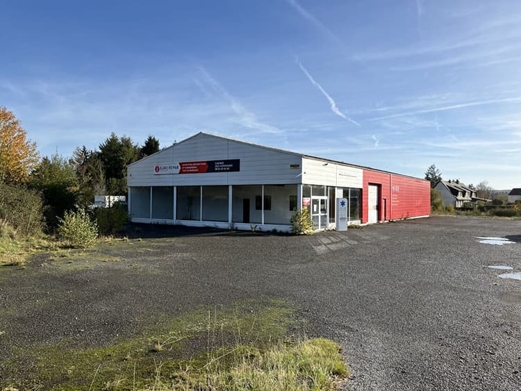 Local commercial / Activité / À VENDRE ou À LOUER à Condé-en-Normandie