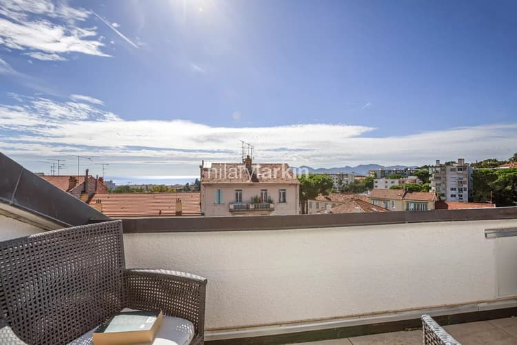Superbe appartement de style loft de 3 chambres à Cannes avec vu