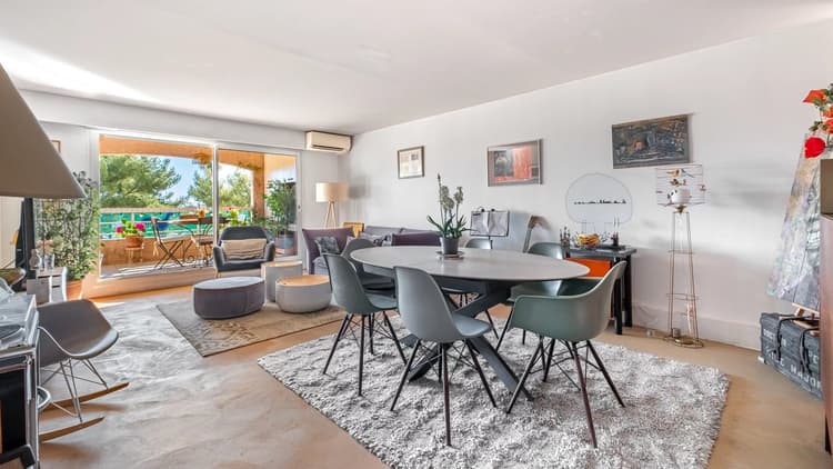 ANTIBES – PORT VAUBAN – 3/4 PIÈCES DE 90 M² AVEC TERRASSE, GARAG