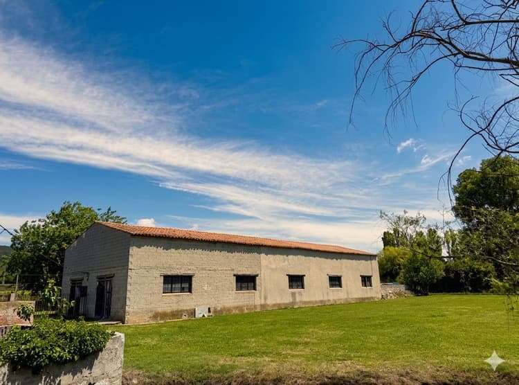 À VENDRE Propriété Équestre de charme avec villa, hangar