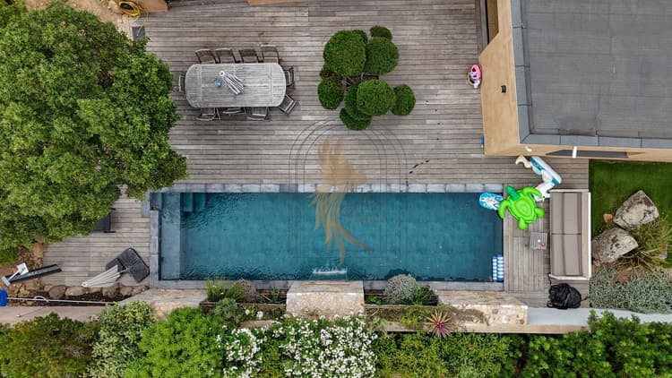 À deux pas des plages, une villa d'exception prête à vivre