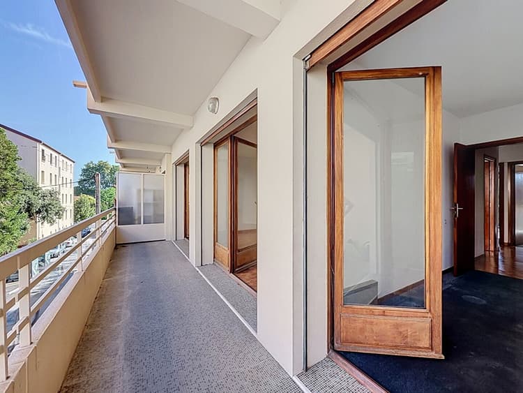 Appartement Avignon 5 pièce(s) 106 m2+garage +cellier