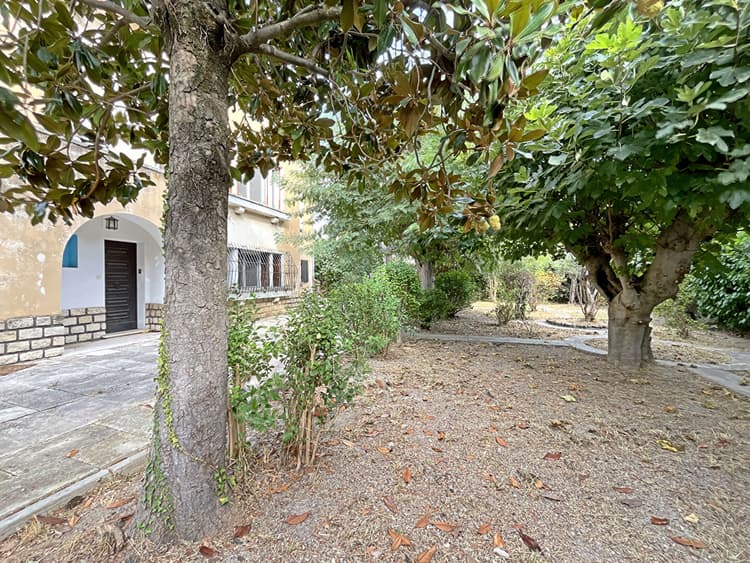 Maison de caractère à 5 minutes des Arènes