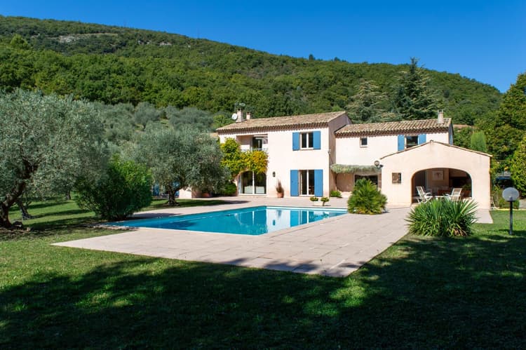 Mas d'exception au coeur de la Provence