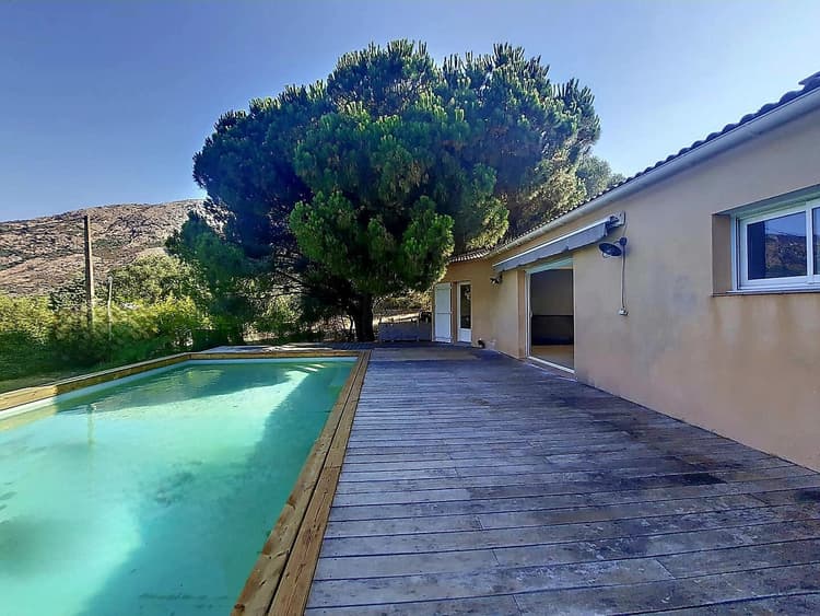 Afa, maison 3 chambres, piscine, 127 m2