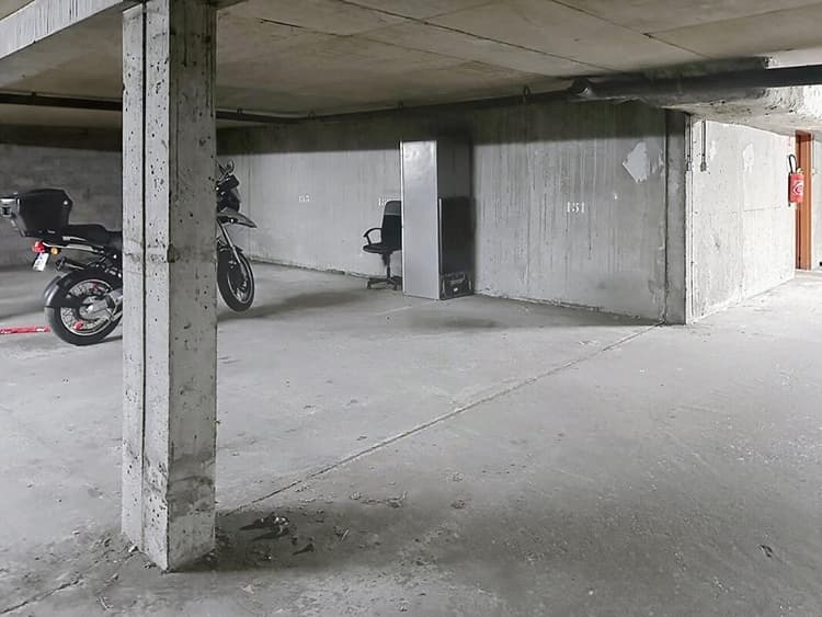 Parking en sous-sol - Saint Genis Laval - Basses Barolles