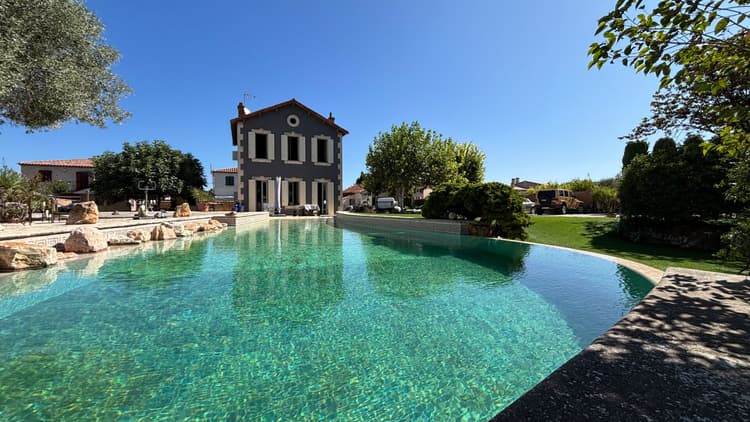 A VENDRE - BASTIDE PROVENCALE - COEUR DE CHATEAUNEUF-LES-MARTIGUES