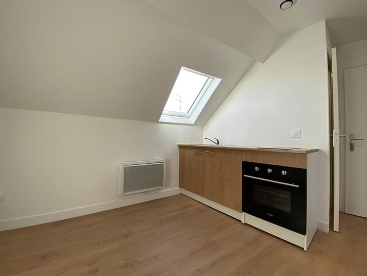 A LOUER - Studio T1bis plein centre Domfront - REF 14162