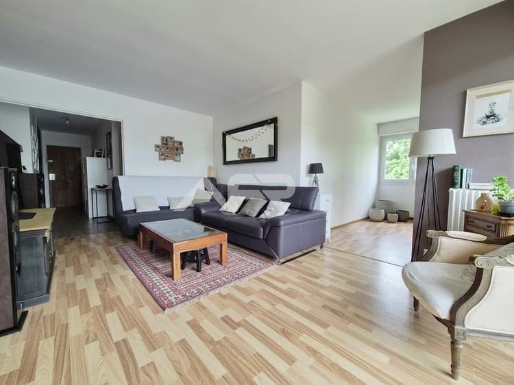 4 pièces balcon, parking extérieur privé
