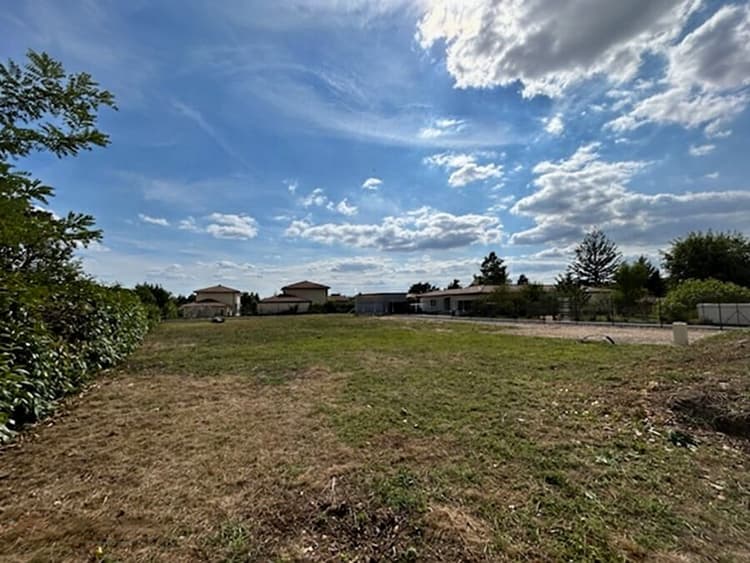 Terrain à bâtir 720 m2 Libre constructeur