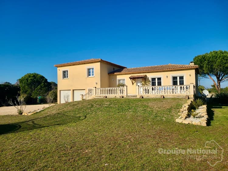 Maison de 106m2 avec garage double - PONT-SAINT-ESPRIT