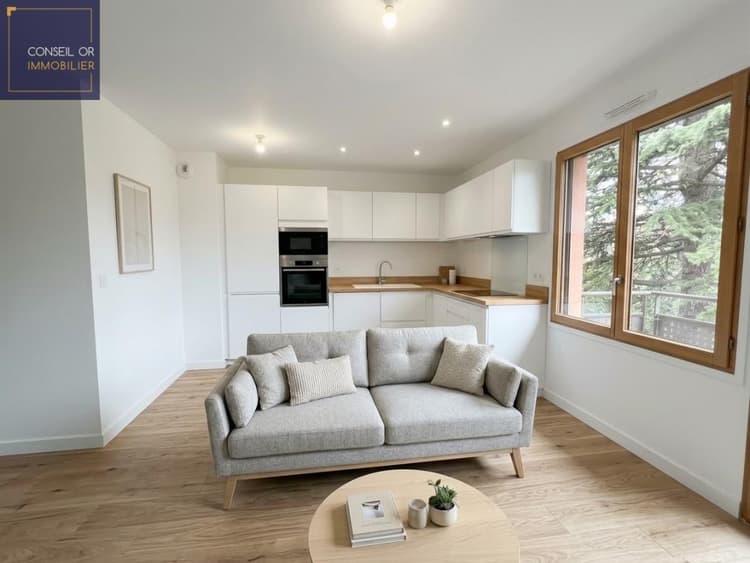 Appartement Saint Genis Laval 2 pièces 45 m2 + garage