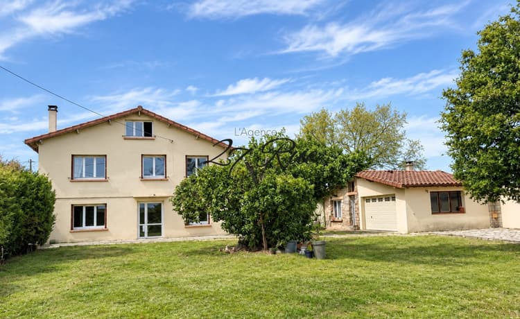 Maison de charme + dépendances 75 m² sur grand terrain de 990