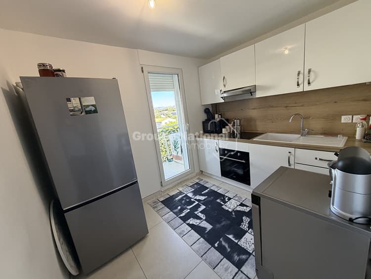 Appartement Marignane 3 pièces- 58,3 m²- 2 Chambres- Climatisation- Pas de travaux-Spacieux-Balcon- Cave